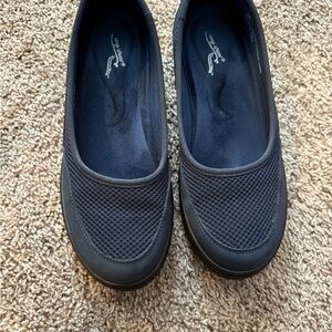 Comfortable Black Slip-On Women's Shoes